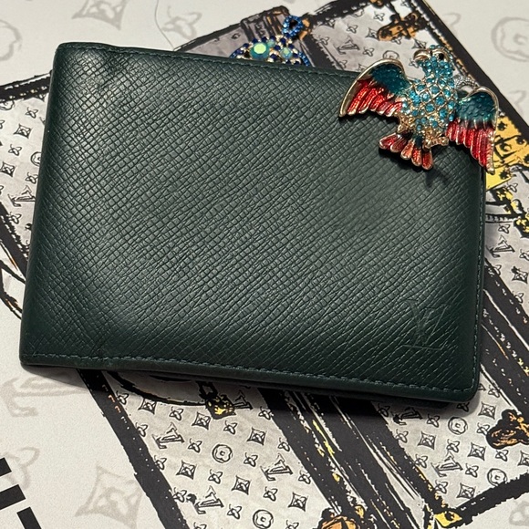 Louis Vuitton Green Taiga Bifold Wallet WEEKEND SALE ONLY - Picture 1 of 14